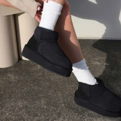 Emu Australia Buty Damskie Stinger Micro Flatform Black Kolor Czarny
